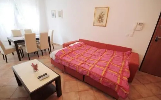 Alma Apartment