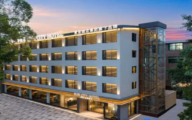 Suri City Hotel
