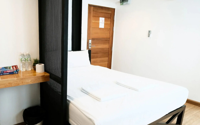 Wayha Hostel Don Mueang Airport