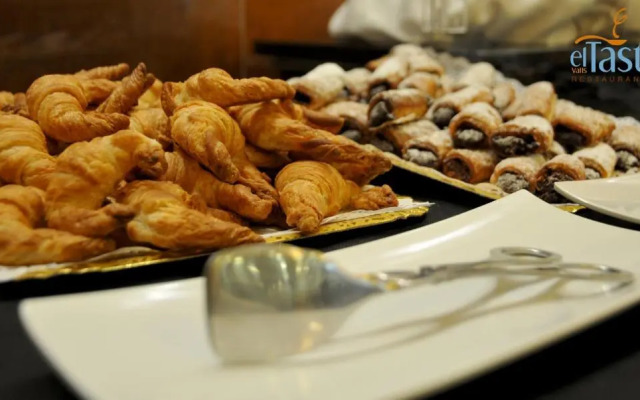 Отель B&B Hotel Tarragona Valls