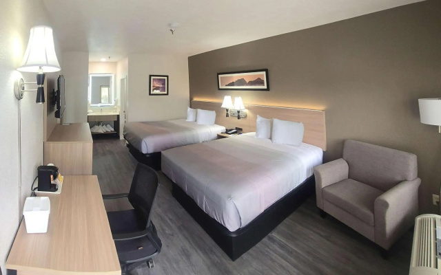 Quality Inn & Suites Sunport Airport Albuquerque