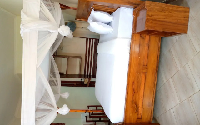 Sandmark Hotel Serengeti