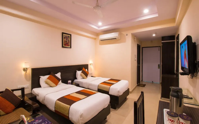 OYO 1903 Hotel Paras Inn