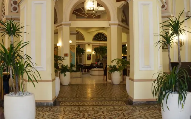 Hotel Plaza