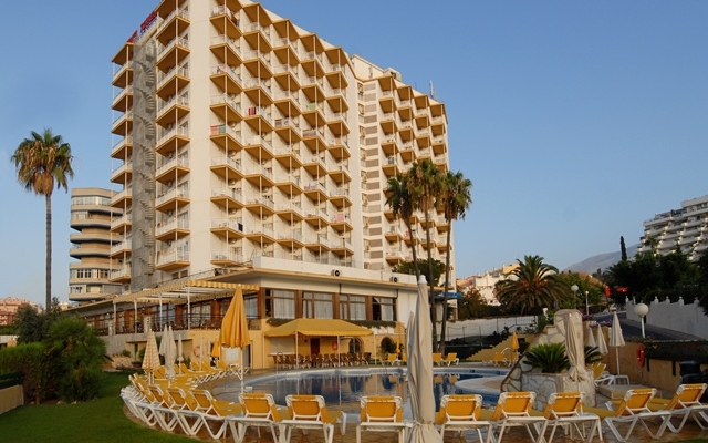 Hotel Monarque Torreblanca Фуэнхирола вид на фасад