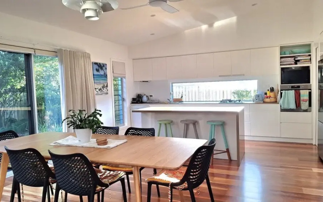 Coastal Home just 300m from the Beach