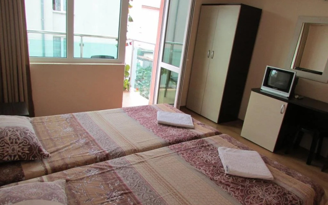 Emerald Hotel