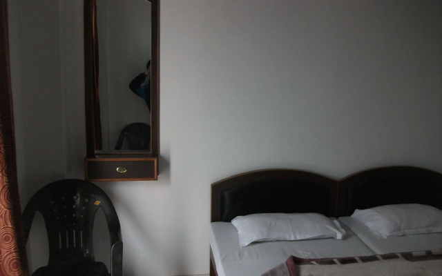 Hotel Shanti Palace