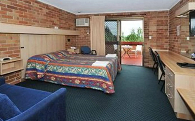 Windsor Riverview Inn