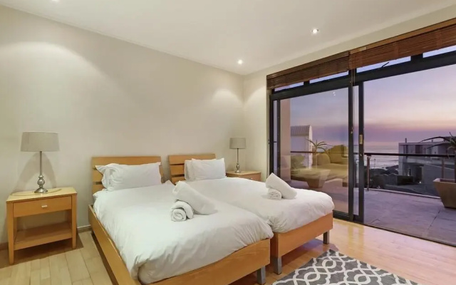 Biccard Blouberg Villa