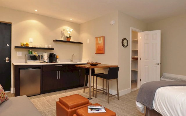 Sojourn at DuPont Place