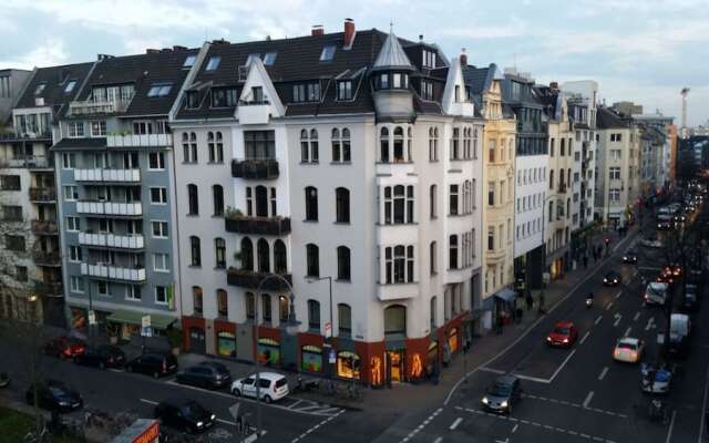 Отель CityPark Aparthotel Köln Германия, Кёльн - отзывы, цены и фото номеров - забронировать отель CityPark Aparthotel Köln онлайн вид на фасад