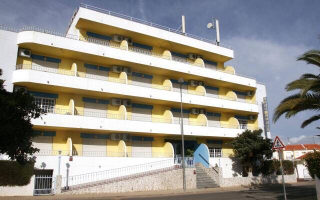 Hotel Azul Praia вид на фасад