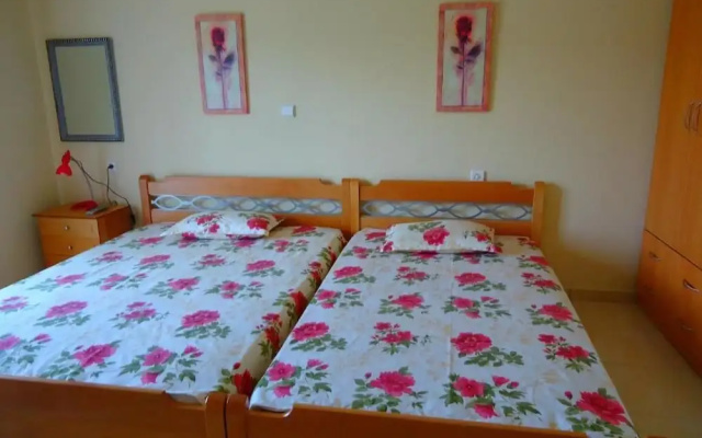 Kandilari Apartments