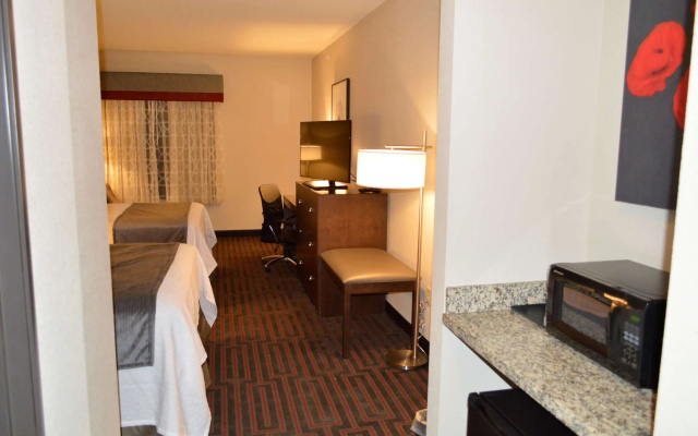Best Western Plus Stevens County Inn