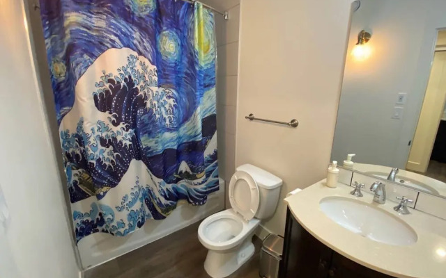 Calming 1bedroom Units With Balcony And City View