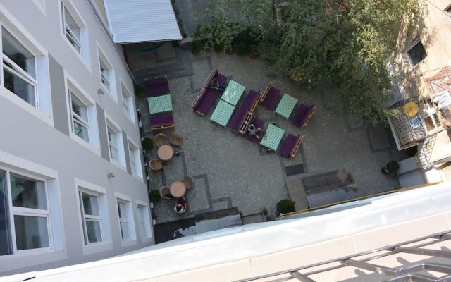Гостиница Z-One Aparthotel вид на фасад