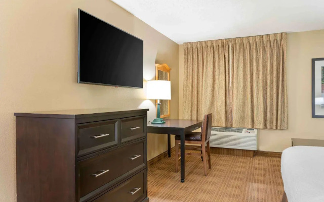 Extended Stay America Chicago Schaumburg Convention Center