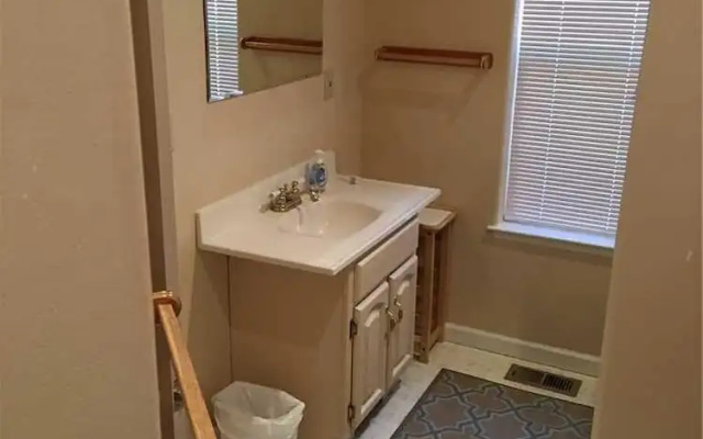 1267 Dedi - 3 Br Home