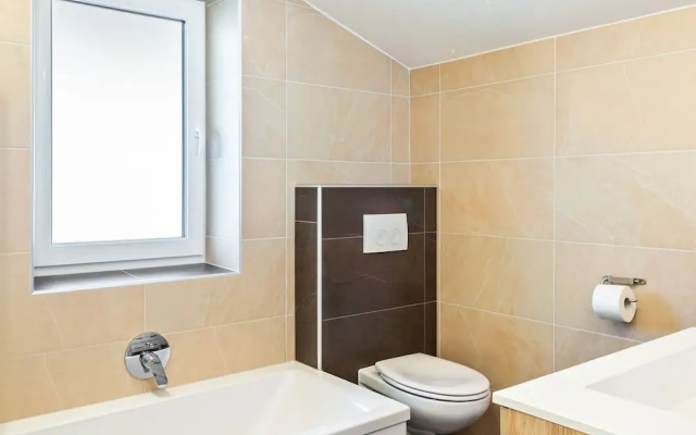 Beautiful Holiday Home Near Ski Area in Piesendorf