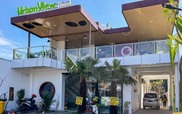 Urbanview Hotel Sakura Kampung Inggris Pare by RedDoorz