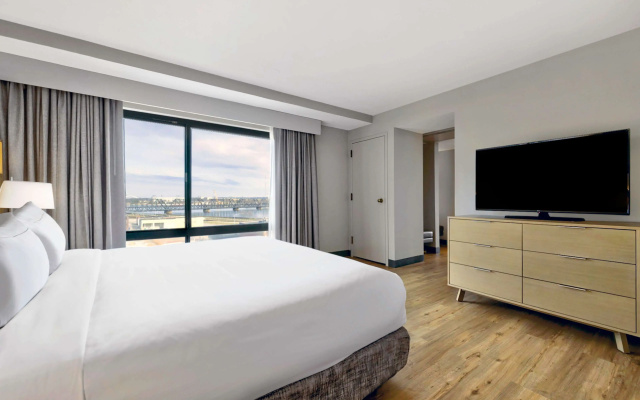 DoubleTree by Hilton Davenport