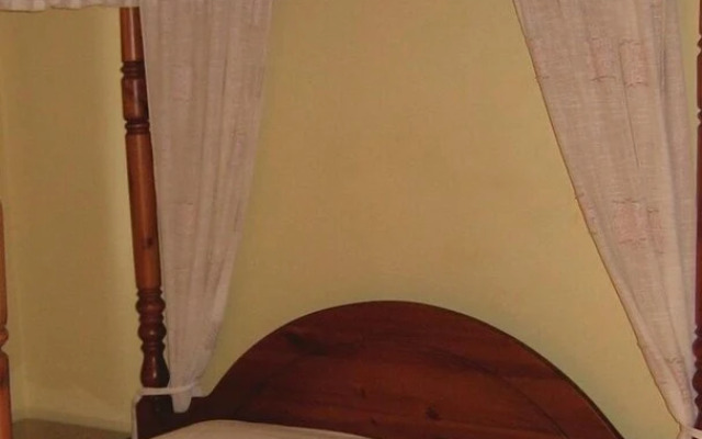 Nice Home in Pegia-paphos With Wifi and 4 Bedrooms