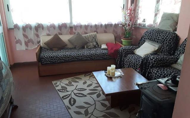 Room in Guest Room - Valle Degli Ulivi - Liguria, Italia