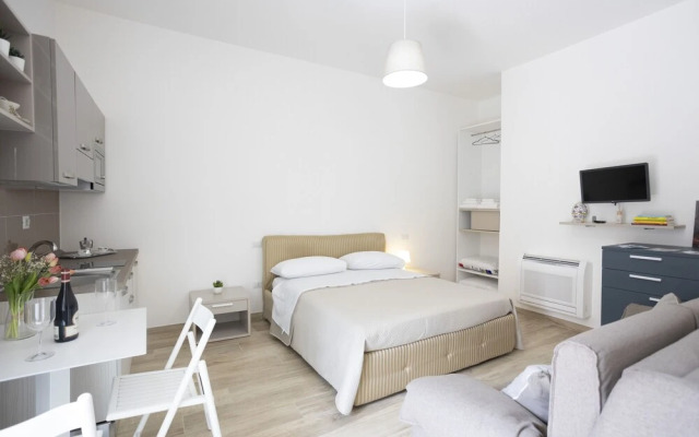 MA RI Apartments