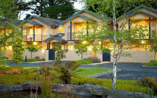 Falls Mountain Retreat