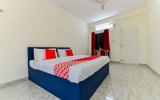 SilverKey Executive Stays 65165 Athani Residency