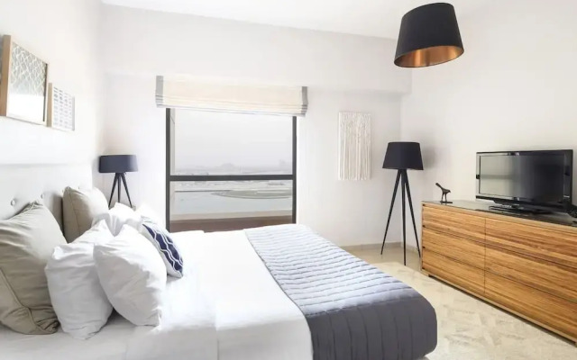 Full Sea View! Gorgeous 2BR in JBR - Sleeps 6!