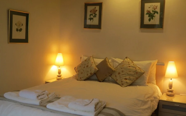 Birchcroft Hideaway