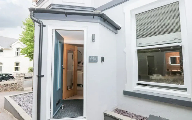 Flat 1 Byfield