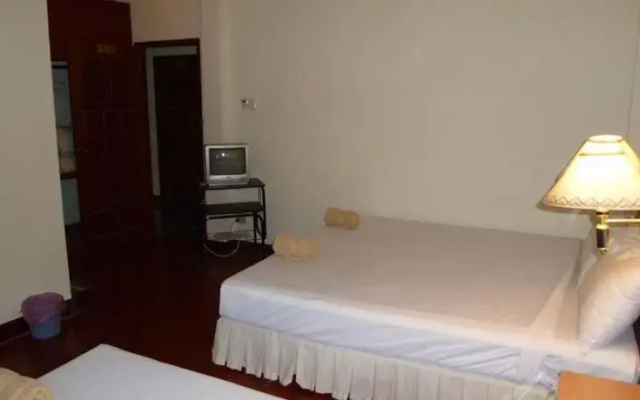 Villa Muang Swa & Night Club