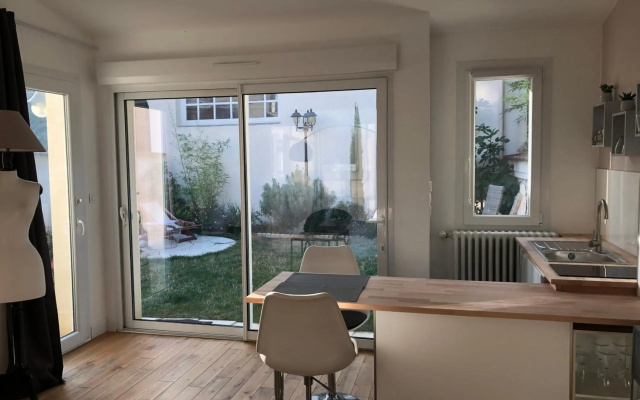 studio maisonnette avec jardin