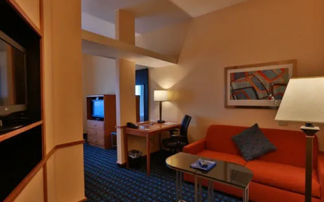 Fairfield Inn & Suites Burlington