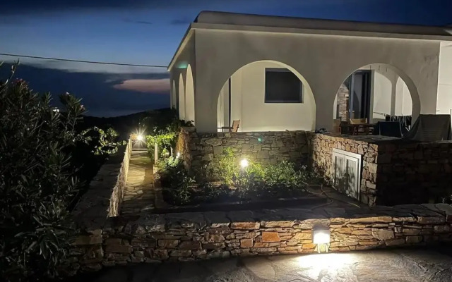Folegandros Enchanting Cycladic Home Sunset Views