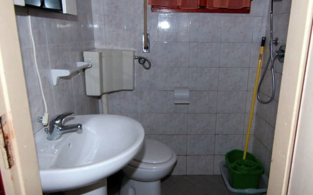 Homely Apartment in Rosolina near Sea