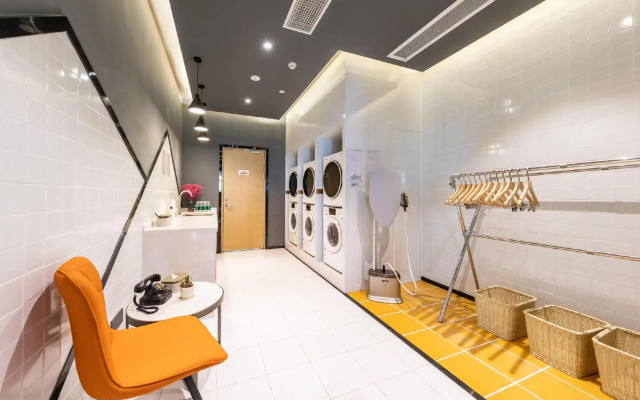 Atour Hotel Jiaokou subway station, Liwan, Guangzhou