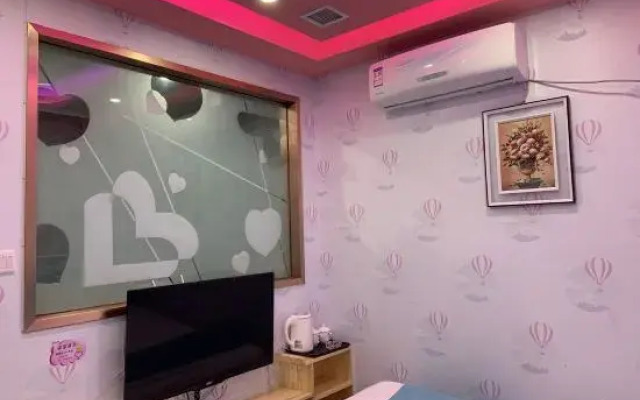 De Xiang Hotel（‌Dalian University of Technology‌）