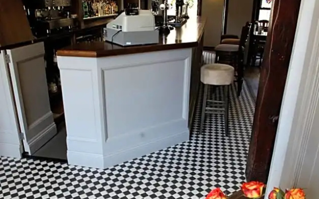 Old Bull Inn