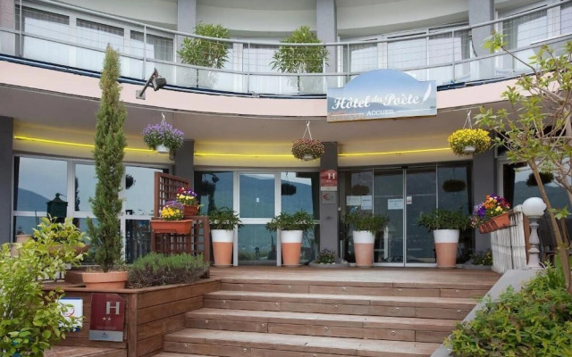 Hotel Du Poète