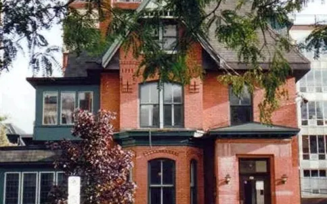 Inn On Somerset