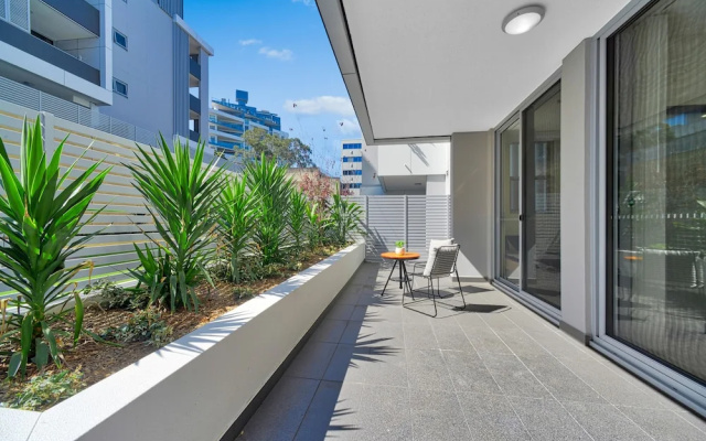 Elegant 2 Bedrooms Terrace with Premium Condition