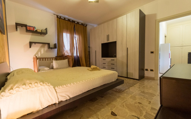 Silvy Apt Salo Charming & Near Center