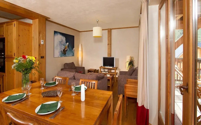 Central Alpine Apartment Near Tourist Office