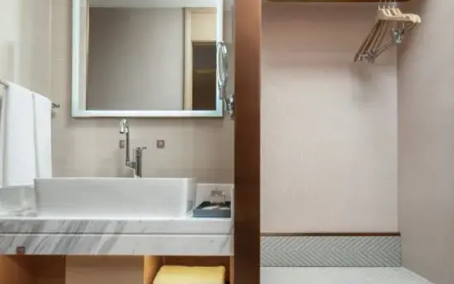 Vienna Hotel (Chongqing Dazu Shuangqiao Jingkai District Hotel）