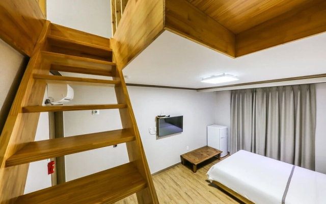 Hotel Island