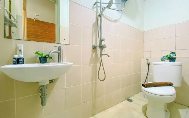 Comfy 2Br At Pakubuwono Terrace Apartment